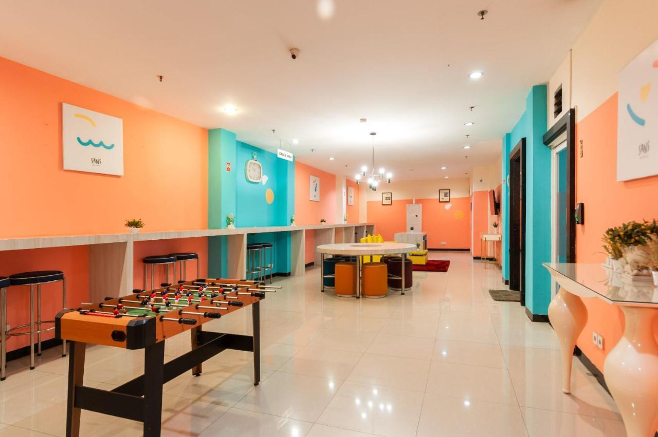 Sans Hotel Finest Medan Exterior photo